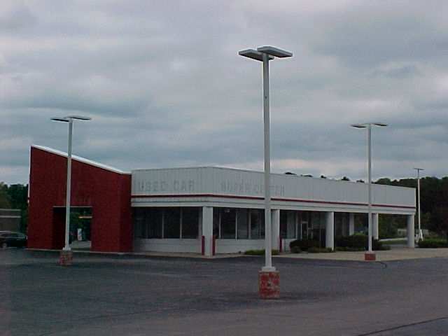 Closed car dealer