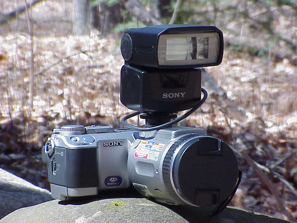 Sony Cyber-shot DSC-F707