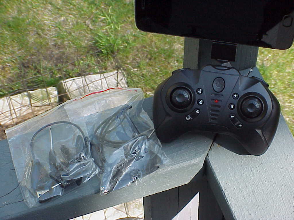 Quadcopter LSRC LS-MIN accessories and controller