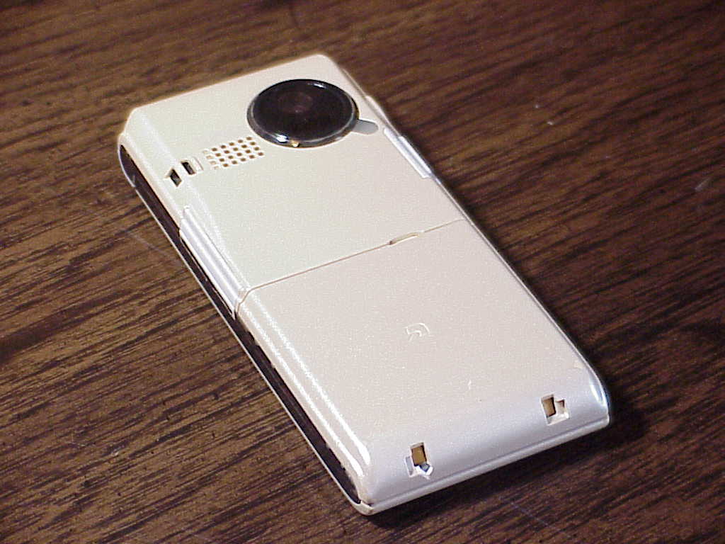 docomo SH-02A bottom