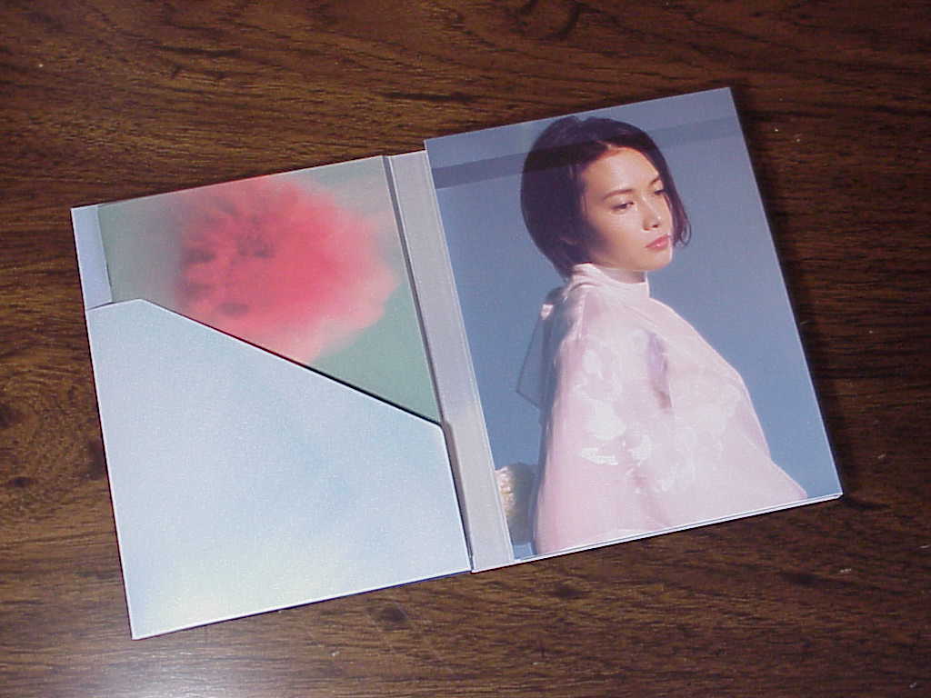 NATURAL by YUI inside