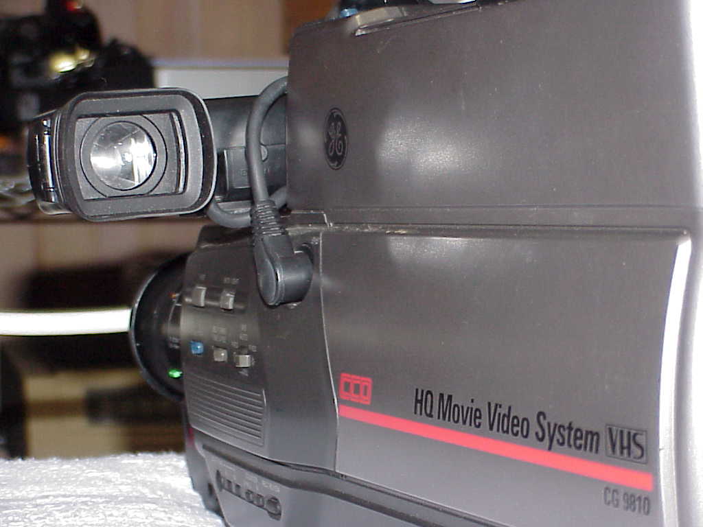 GE CG-9810 Camcorder