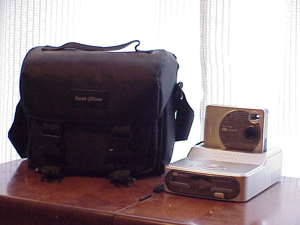 Cool-iCam TV-Cam with case