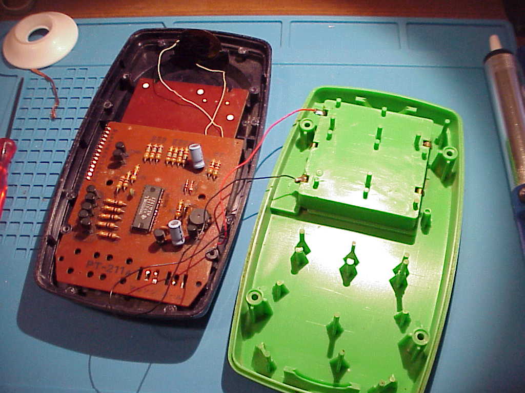 Arrange Ball (Line-Up) Handheld Game inside