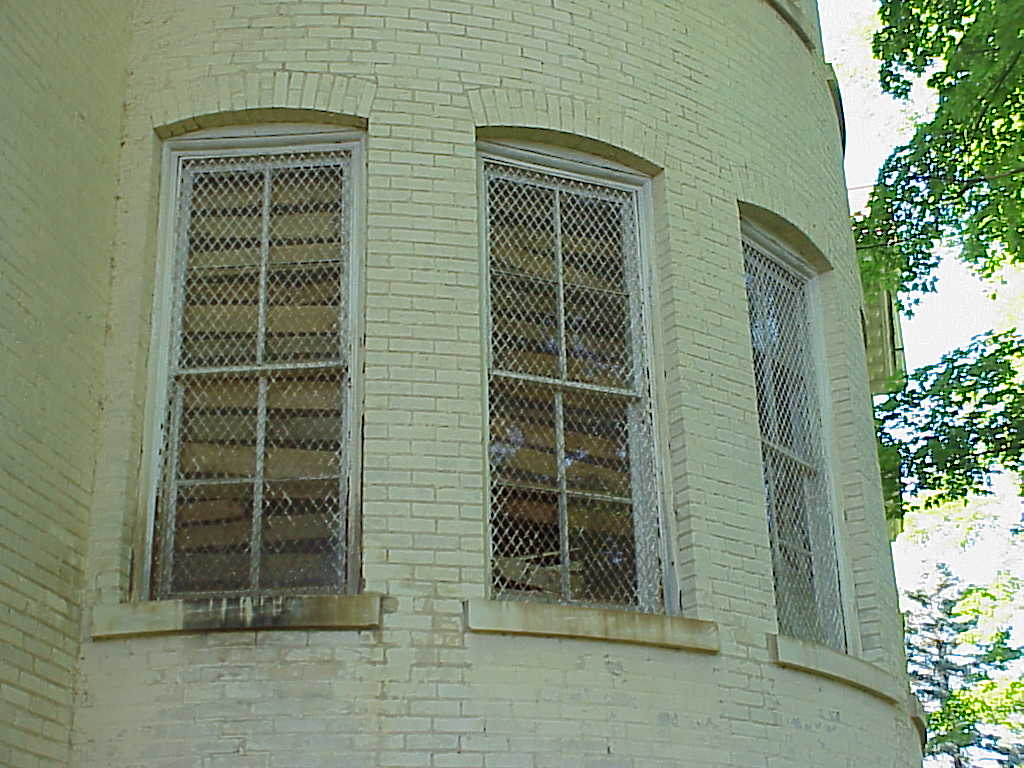 Abandoned building
