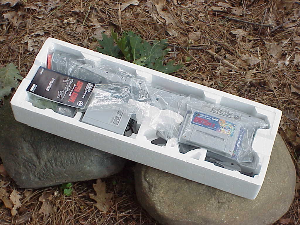 Nintendo Super Scope box inside