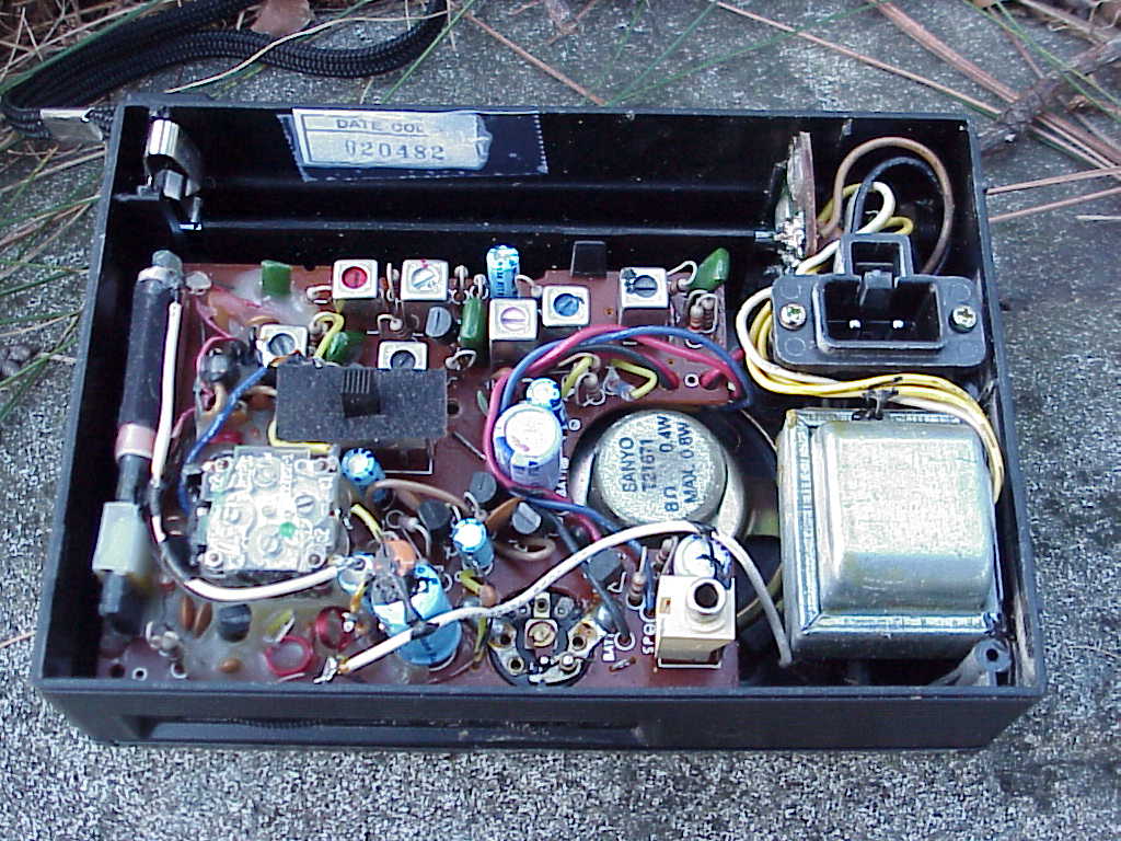 Sanyo RP 5115 Radio inside