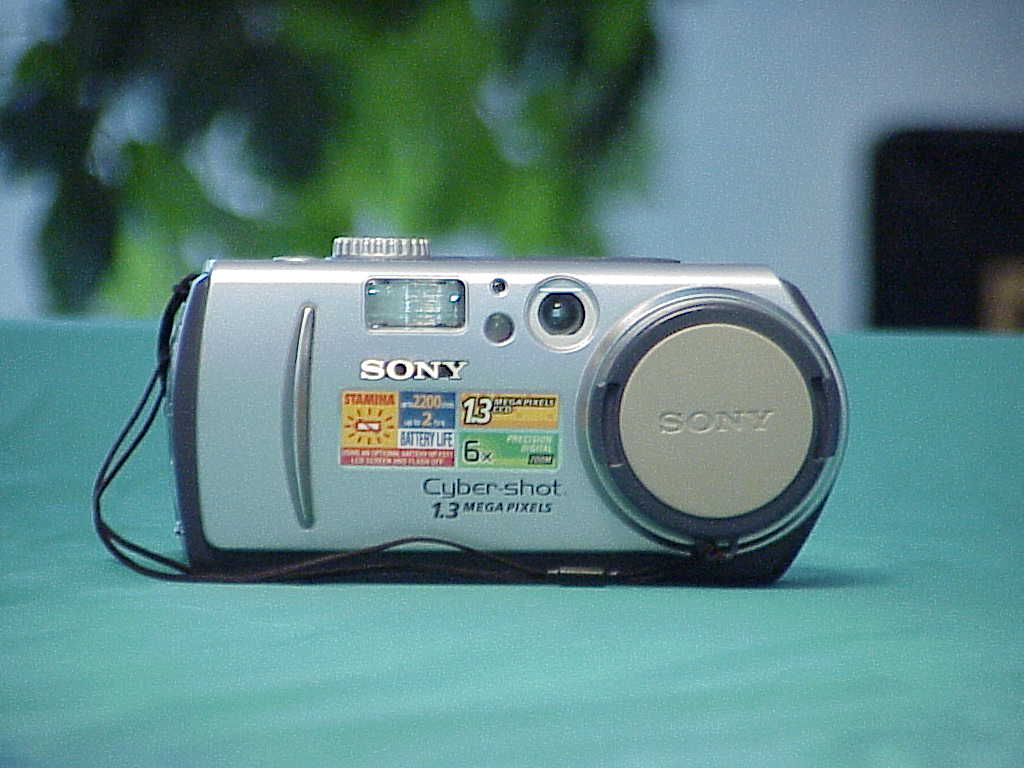 Sony Cyber-shot DSC-P30