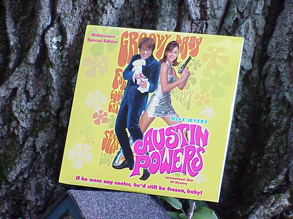 Laserdisc: Austin Powers International Man of Mystery front