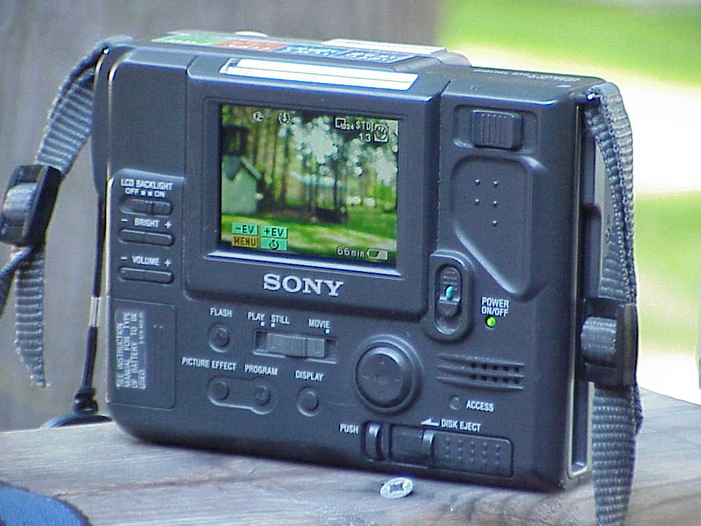 Sony Mavica MVC-FD81 Digital Camera back
