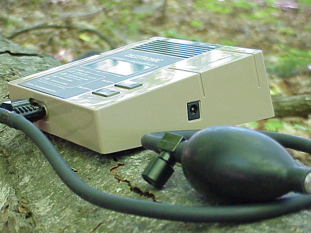 Lumiscope Digitronic Sphygmomanometer model 100-048 - Pressure bulb hooked to unit