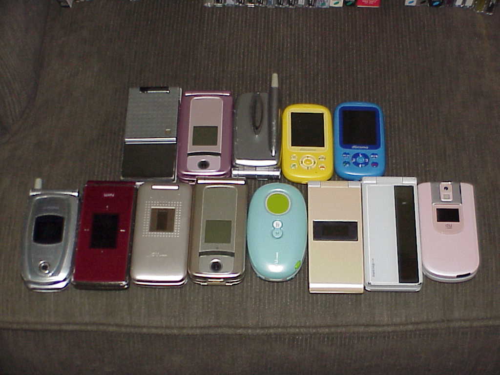 13 Japanese flip phones