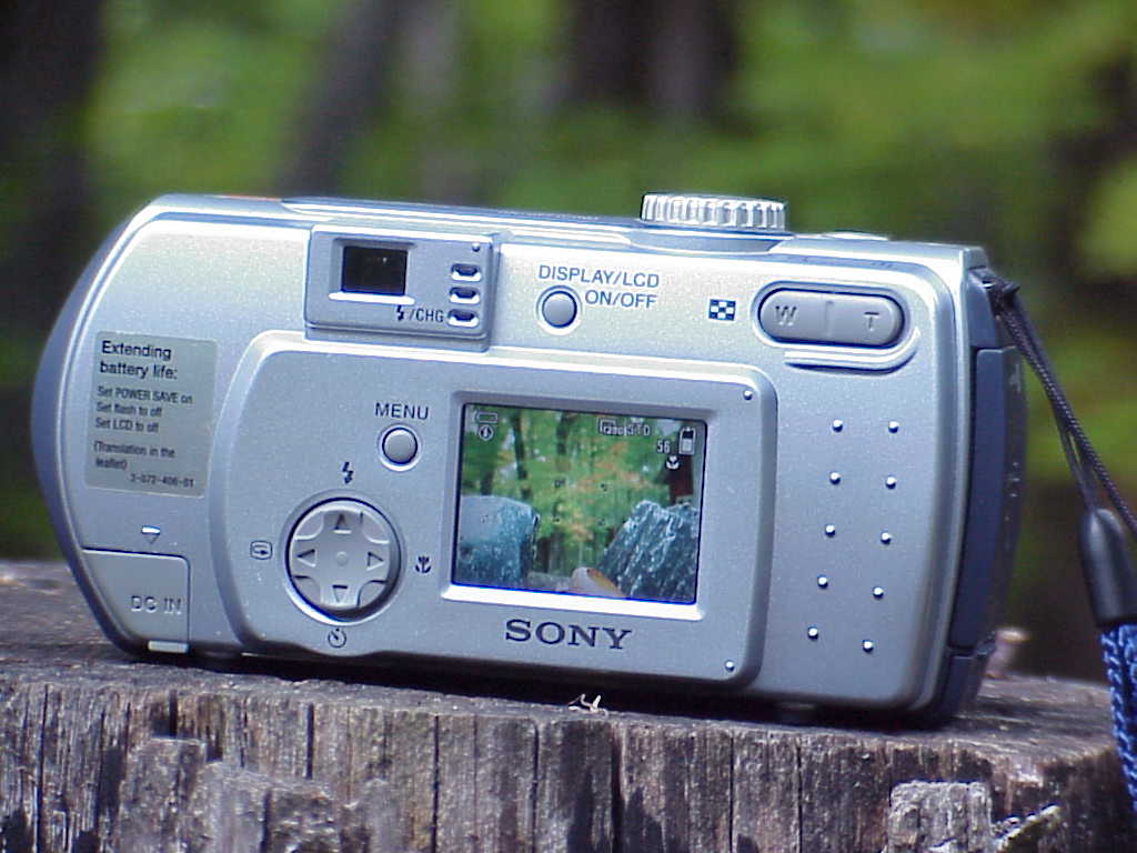 Sony Cyber-shot DSC-P30 back