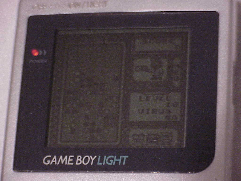 Nintendo Game Boy Light screen