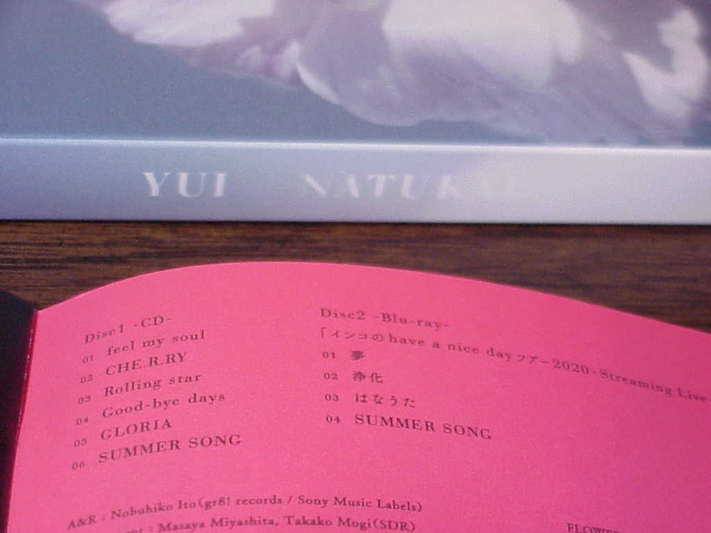 NATURAL by YUI tracklist
