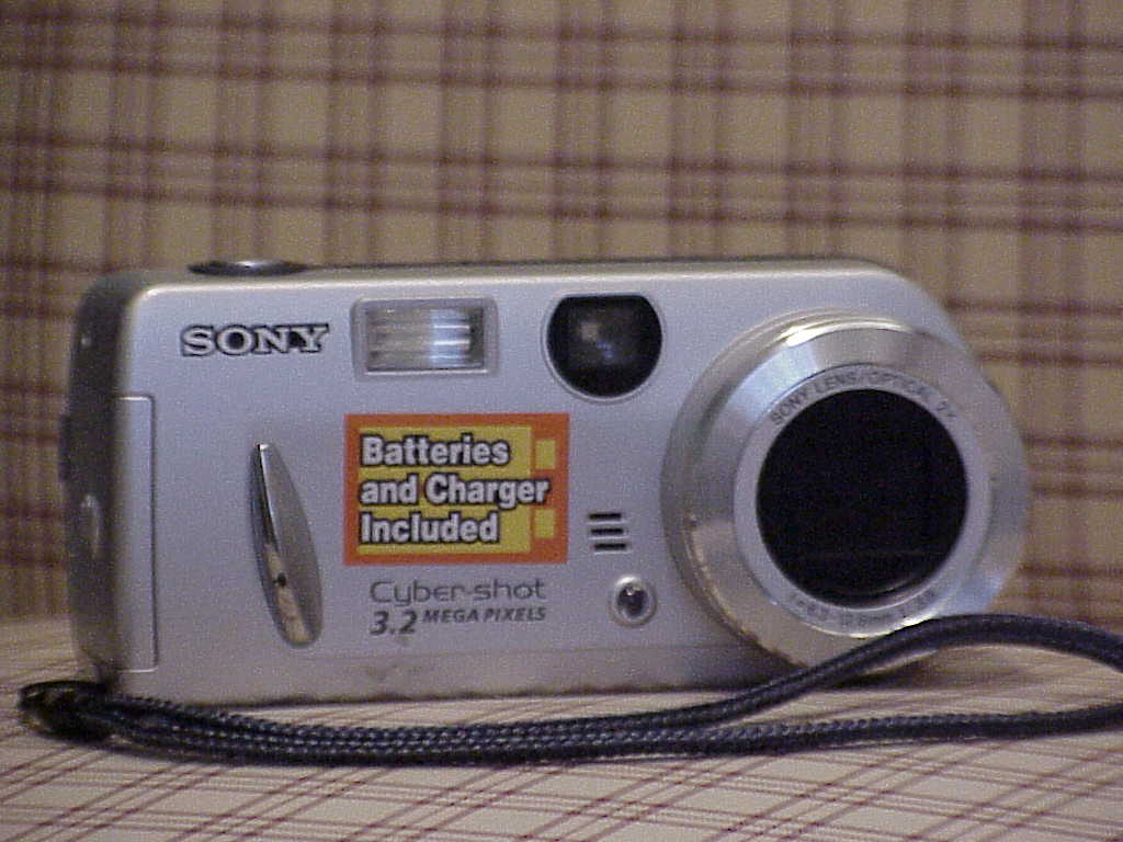 Sony Cyber-shot DSC-P52