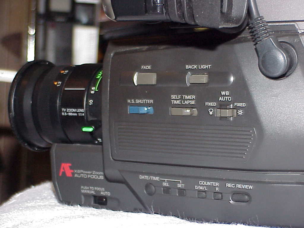 GE CG-9810 Camcorder