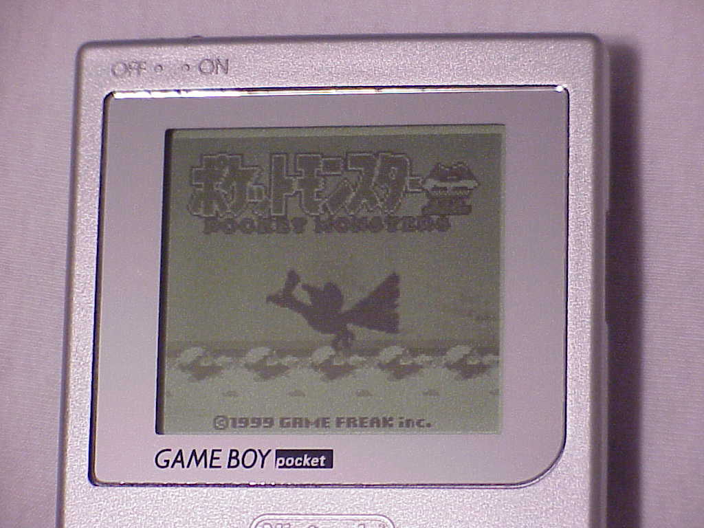 Pokemon Gold screenshot on Game Boy Pocket