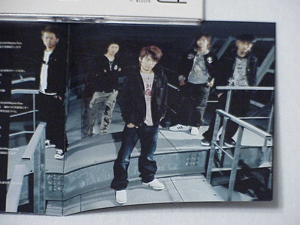 UVERworld Timeless booklet picture